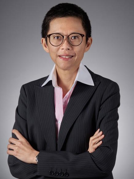 Ms Carmen Lee